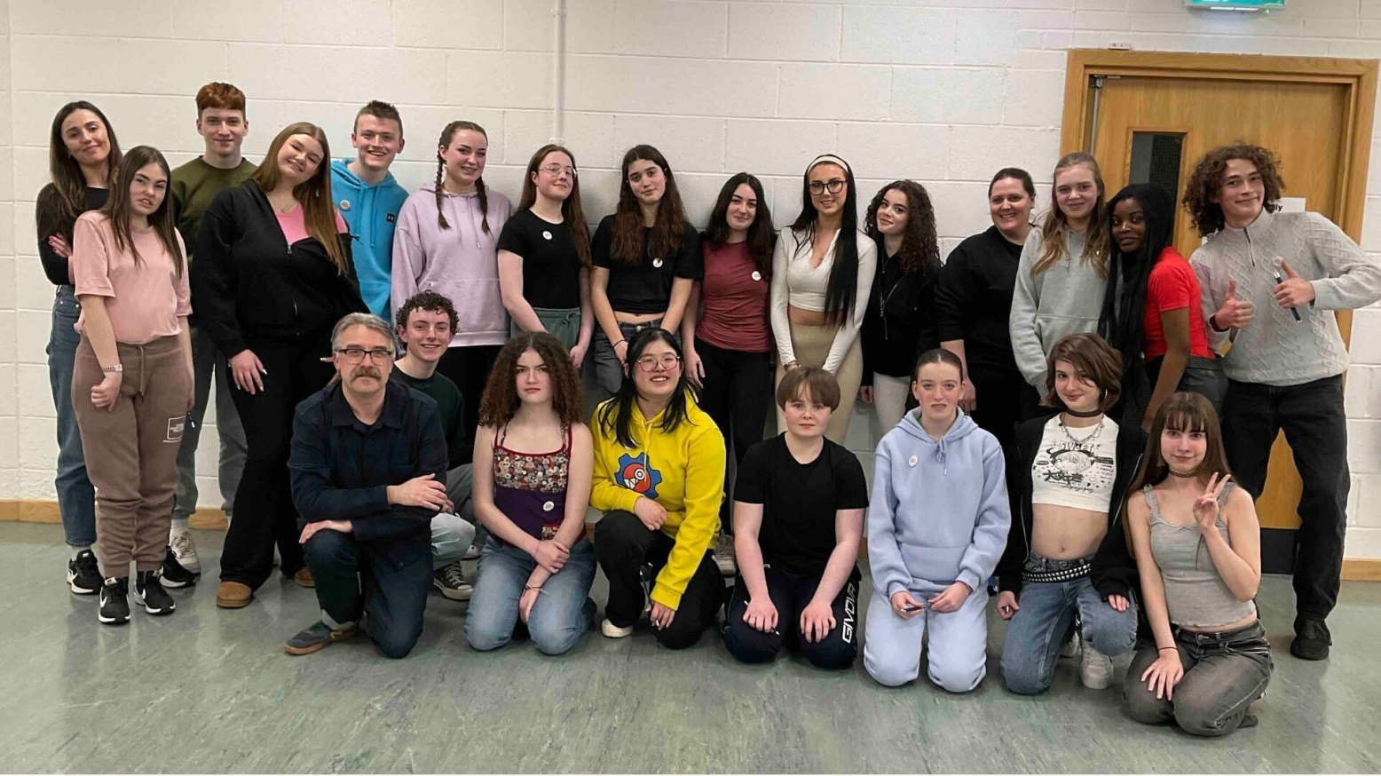 Members of D.15 YT with facilitators Alex Conlon, Eimear Morrissey and Youth Theatre Ireland Deputy Director Alan King. Photo credit: Paula Quinn